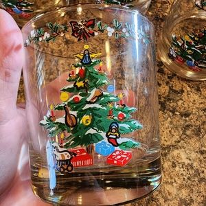 Vintage 1969 Montgomery Ward Christmas Glasses, Set of 4